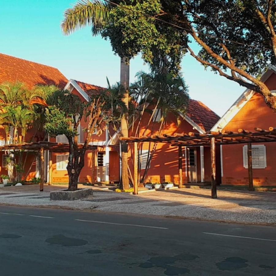 Chale Hotel